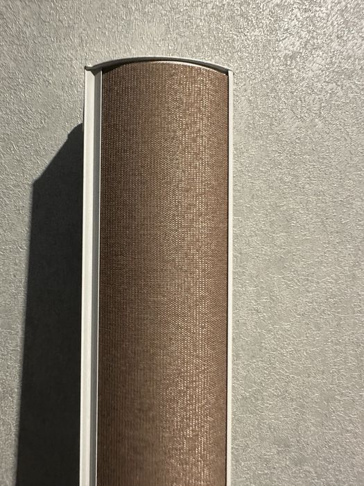 Рулонная штора блэкаут плотная