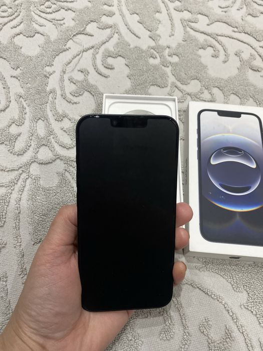 iphone 16 e чёрный Срочно!Идеал!!