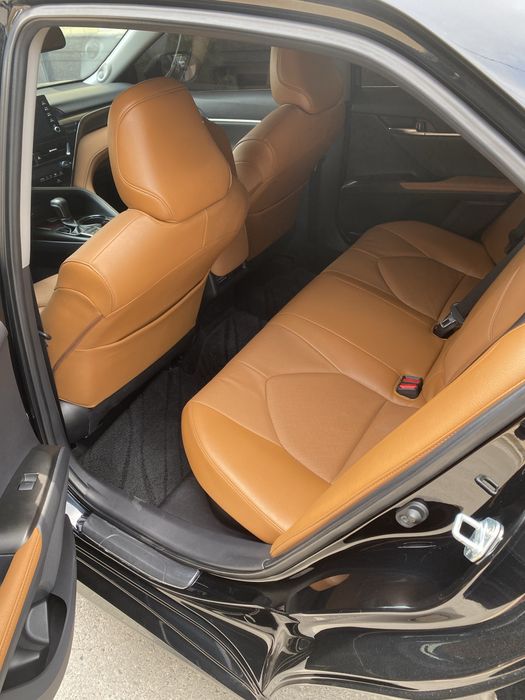 Toyota Camry 2.5 hybrid 2023 yil