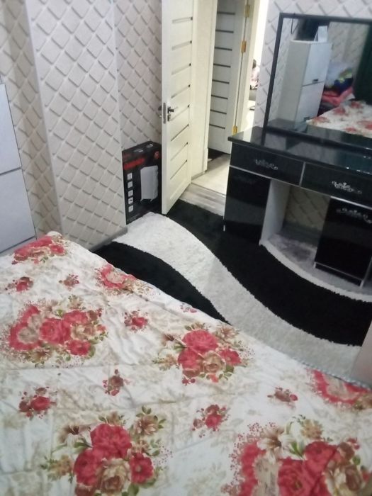 Срочно 9 микр. Янги хаёт домидан 2 хонали 3-этажда