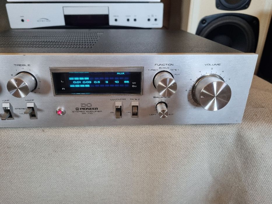 Pioneer SA - 710. Blu Line , 65 watts/canal. Perfecta stare.