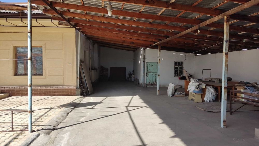 Ховли уй сотилади