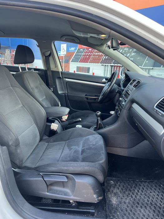 Vand golf 6 2.0 diesel 140 cp  2012