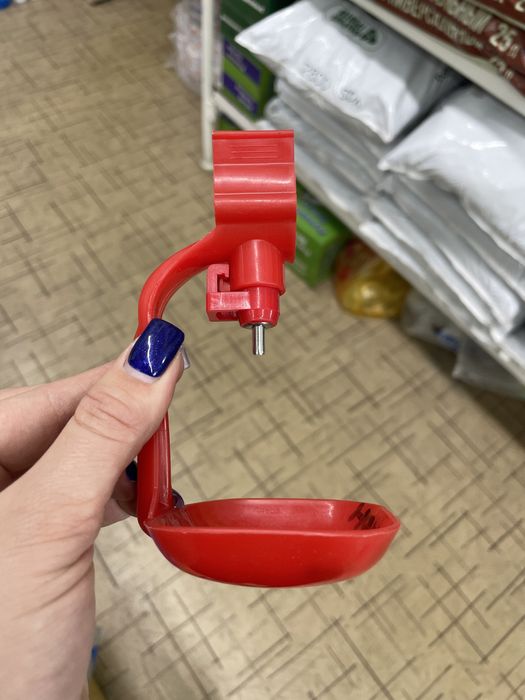 Кормушки,Поилки нипельные, бункерные