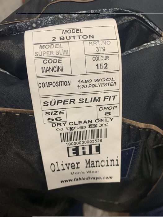 Продам костьюм новый