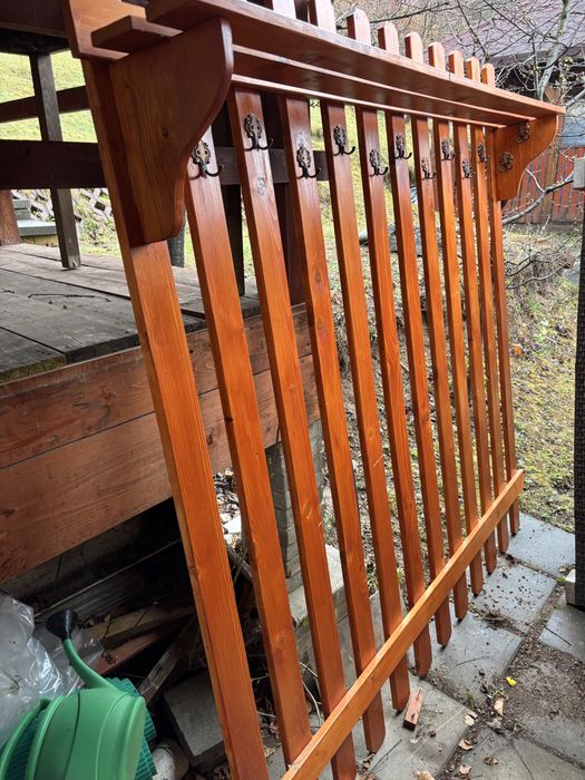 Cuier lemn brad cu accesorii