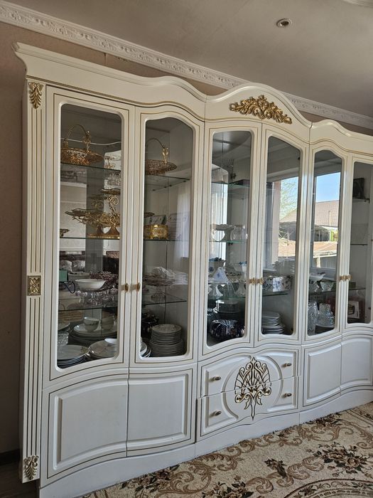 Стенка, горка. Для гостиной