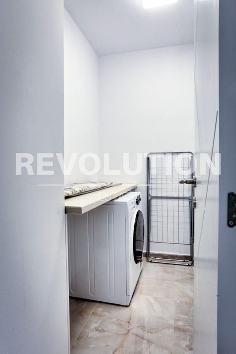 Дава се под наем Тристаен апартамент в Варна, Галата - 108 кв.м за 800 € - Снимка #7