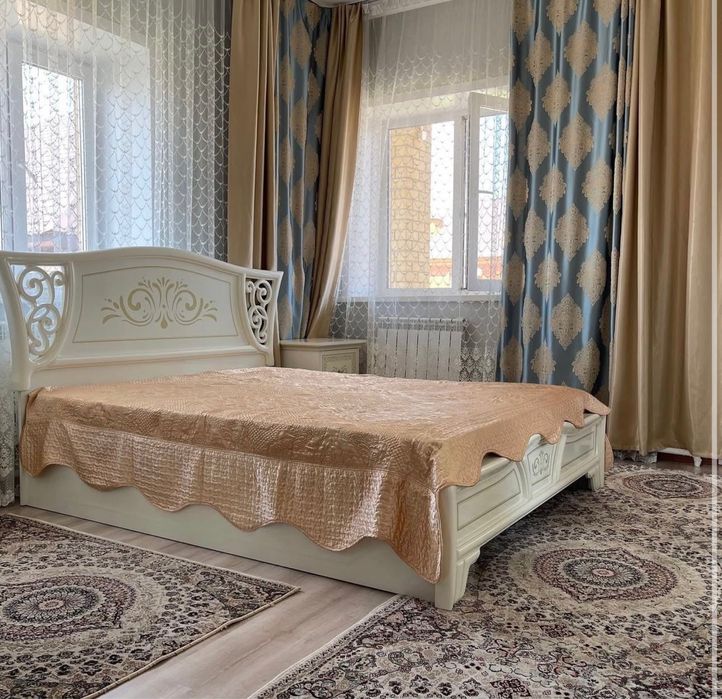 Продам спальный гарнитур Италия