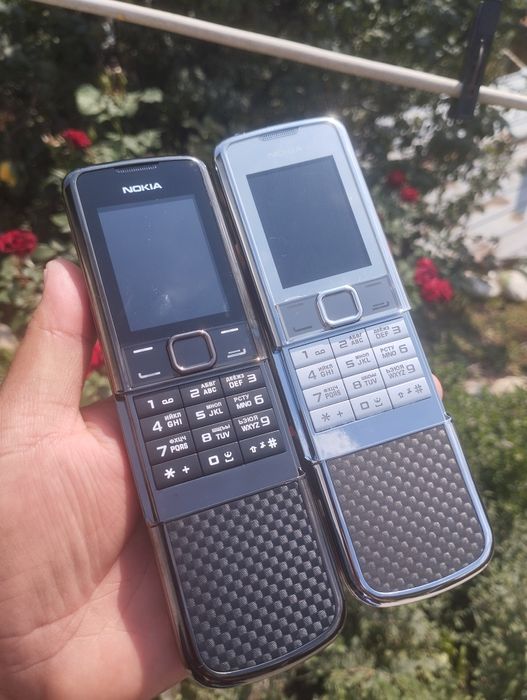 Nokia 8800 Art Carbon