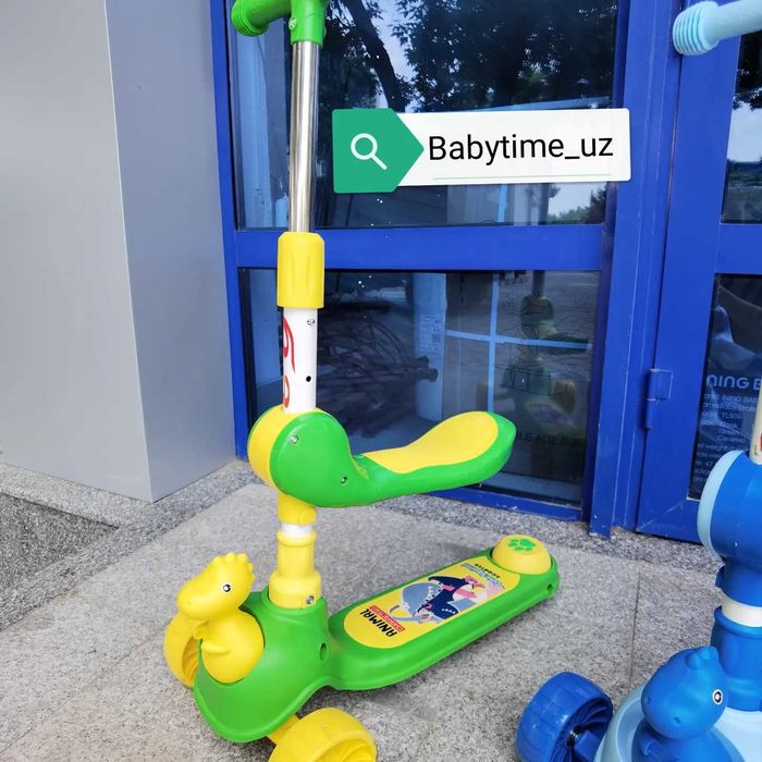 Новый детский самокат с динозавриком. Отличный подарок к празднику.