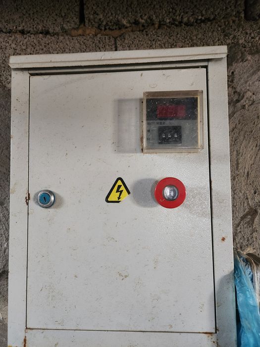 Tovuqni patini tozalaydigan aparat va katyo'l