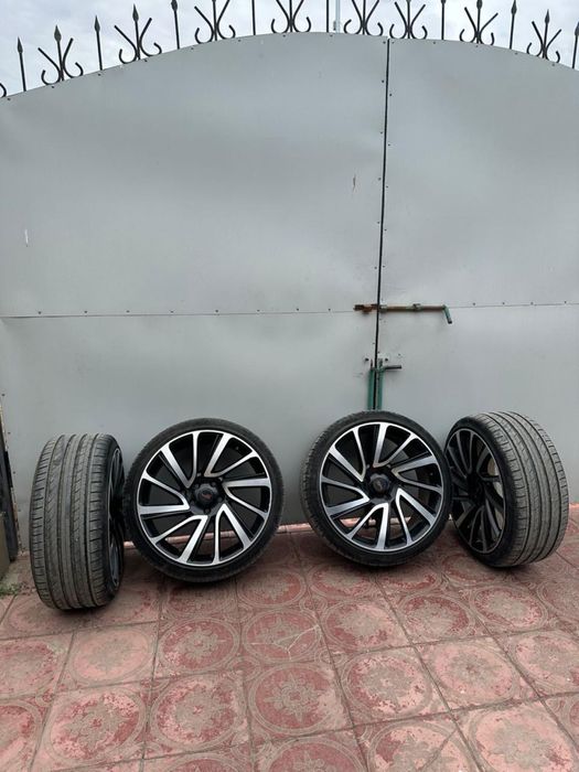 Шины с дисками  r20 245/35
