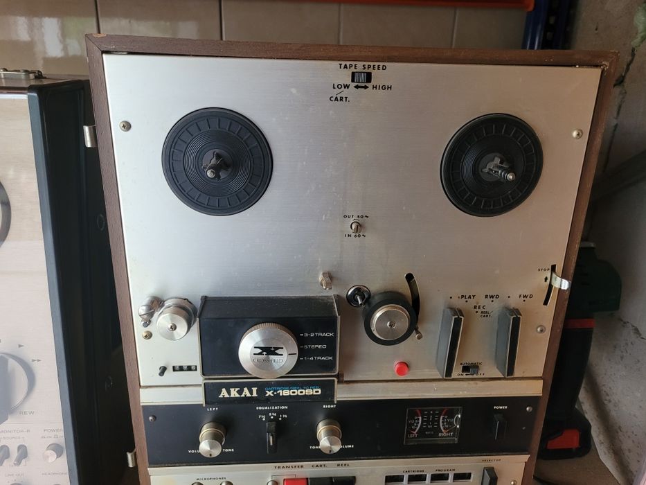 Magnetofon Akai X 1800 SD