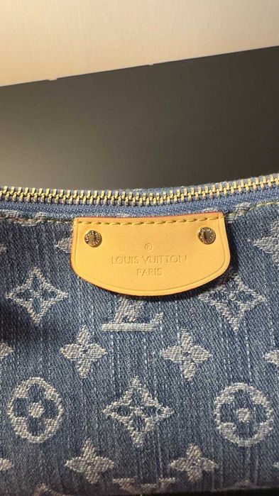 сумка Louis Vuitton Hills Pochette Monogram