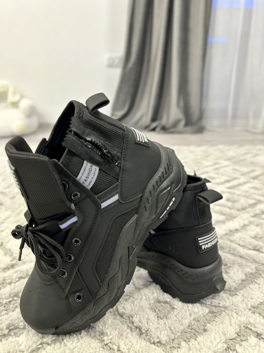 Sneakers Fashion Noi