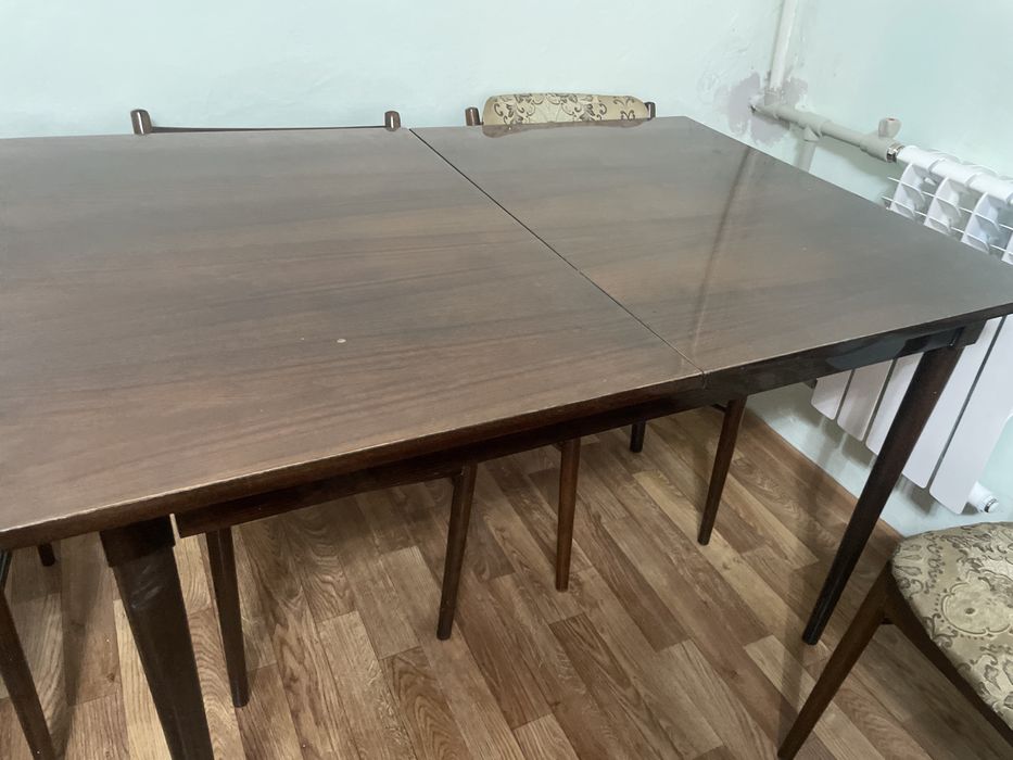 Стол обеденный +5 стульев