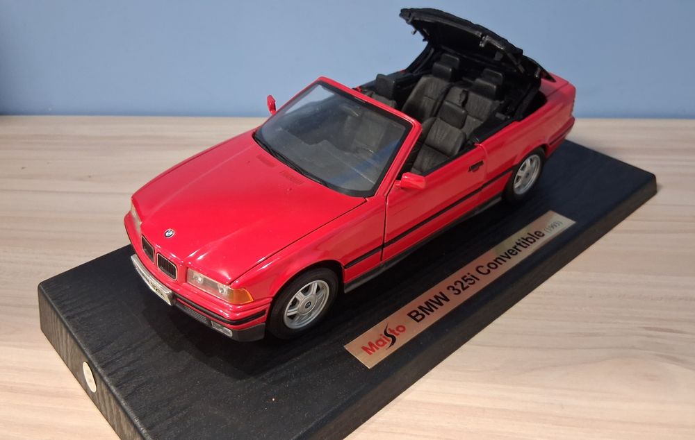 BMW E 36 Cabrio  1:18 Maisto