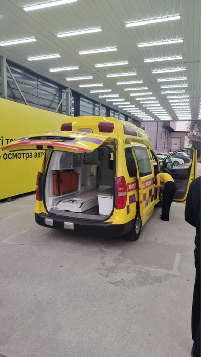 Перевозка лежачих людей.Инватакси