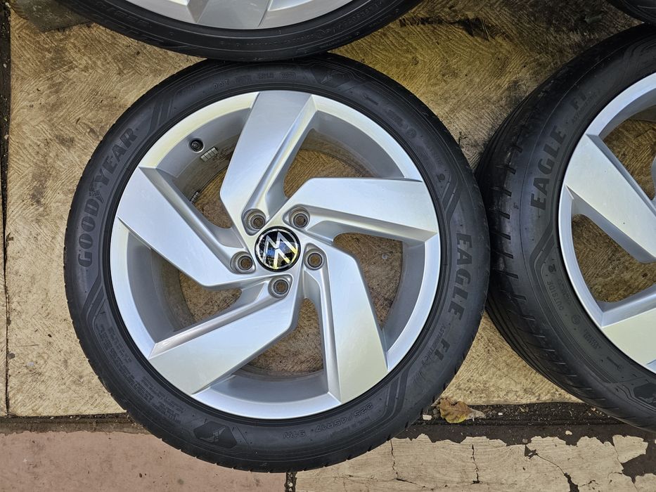 Jante aliaj 17" Volkswagen/Skoda Octavia/Seat cu anvelope 225/45/17