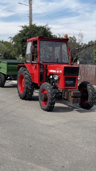 Tractor Universal 445 DTC cu Remorca Basculabila