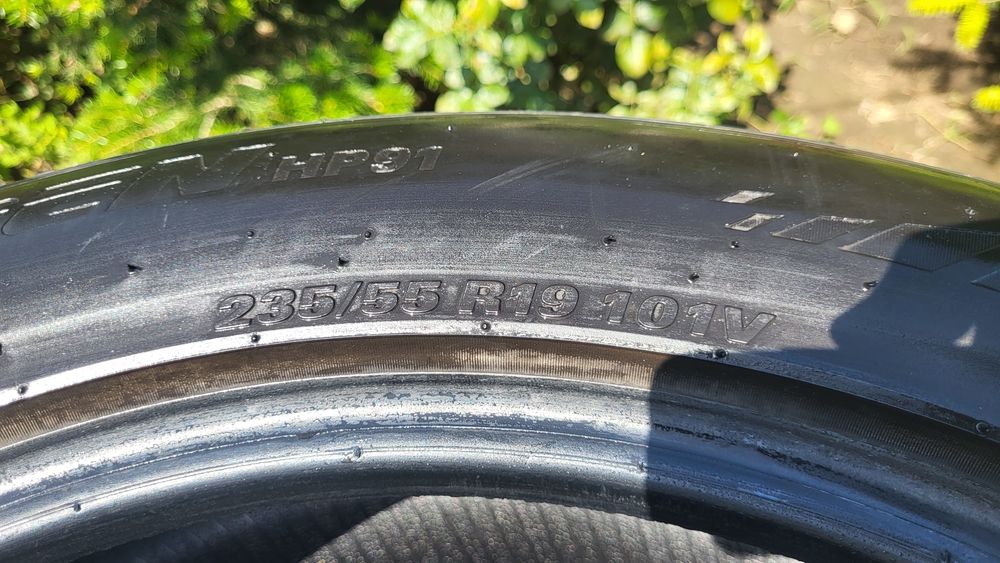 Vand cauciuri  vara kumho 235 55 19