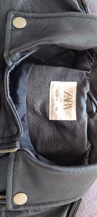 Продам куртку экокожа Zara