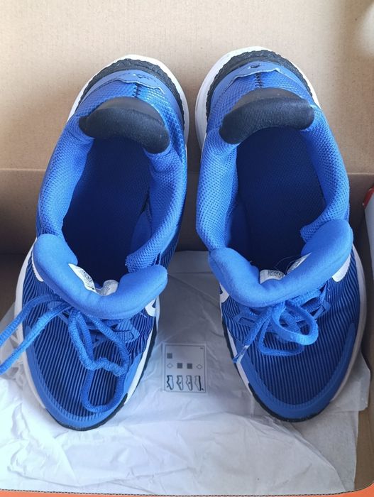 Pantofi adidasi sport NIKE nr. 37.5 (interior măsurat 23.5cm), băieți, 10-11 ani albastru