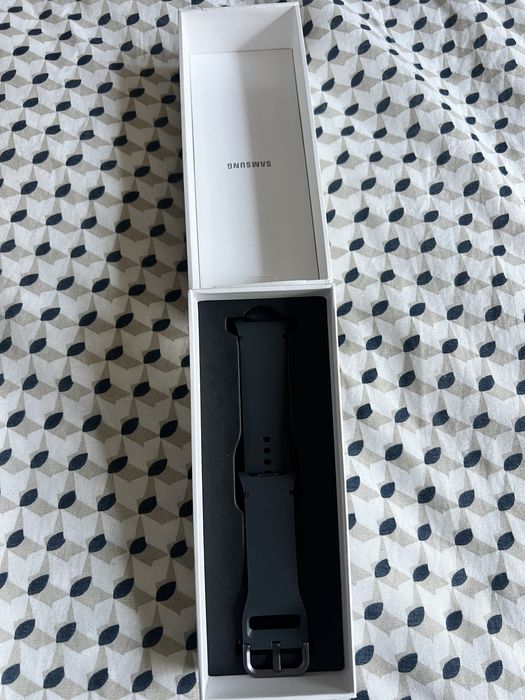 Samsung Galaxy Watch 8 - 44mm (SM-L330)