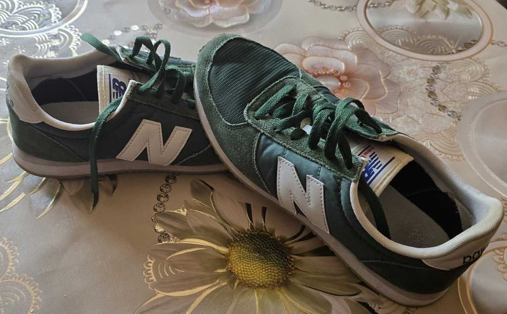Adidasi New Balance marimea 43