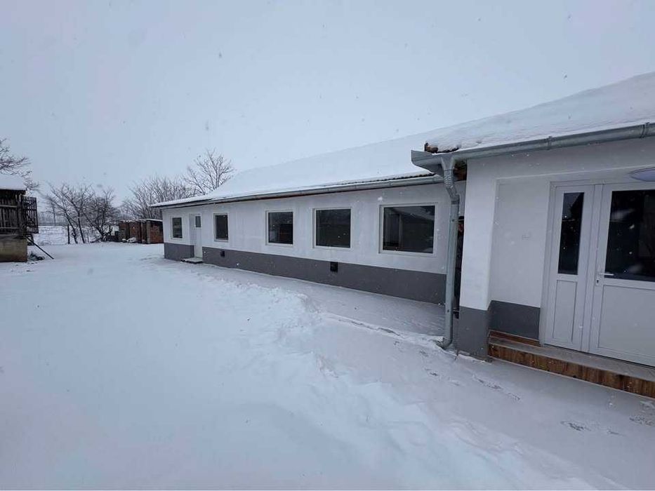 Două case cu 1 ha teren agricol, de vânzare în Ungaria