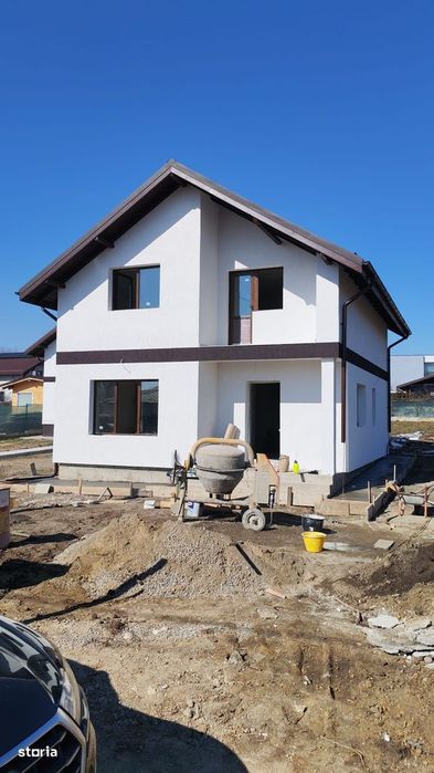 BANESTI - casa noua - teren 677mp - 157000 Euro