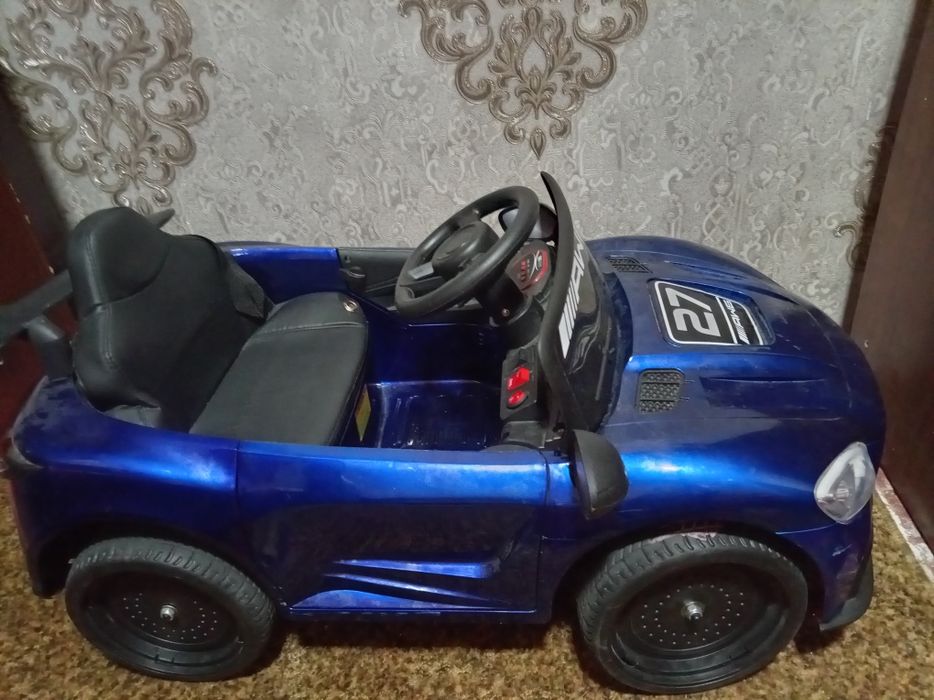 Электромобиль продам