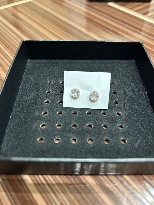 “Сребърни обеци”