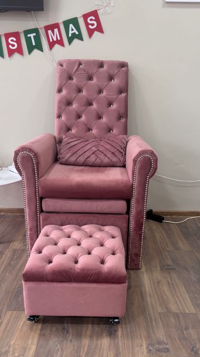 Стол за  педикюр