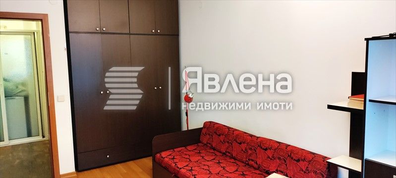 Дава се под наем Тристаен апартамент в София, Оборище - 100 кв.м за 1000 € - Снимка #7