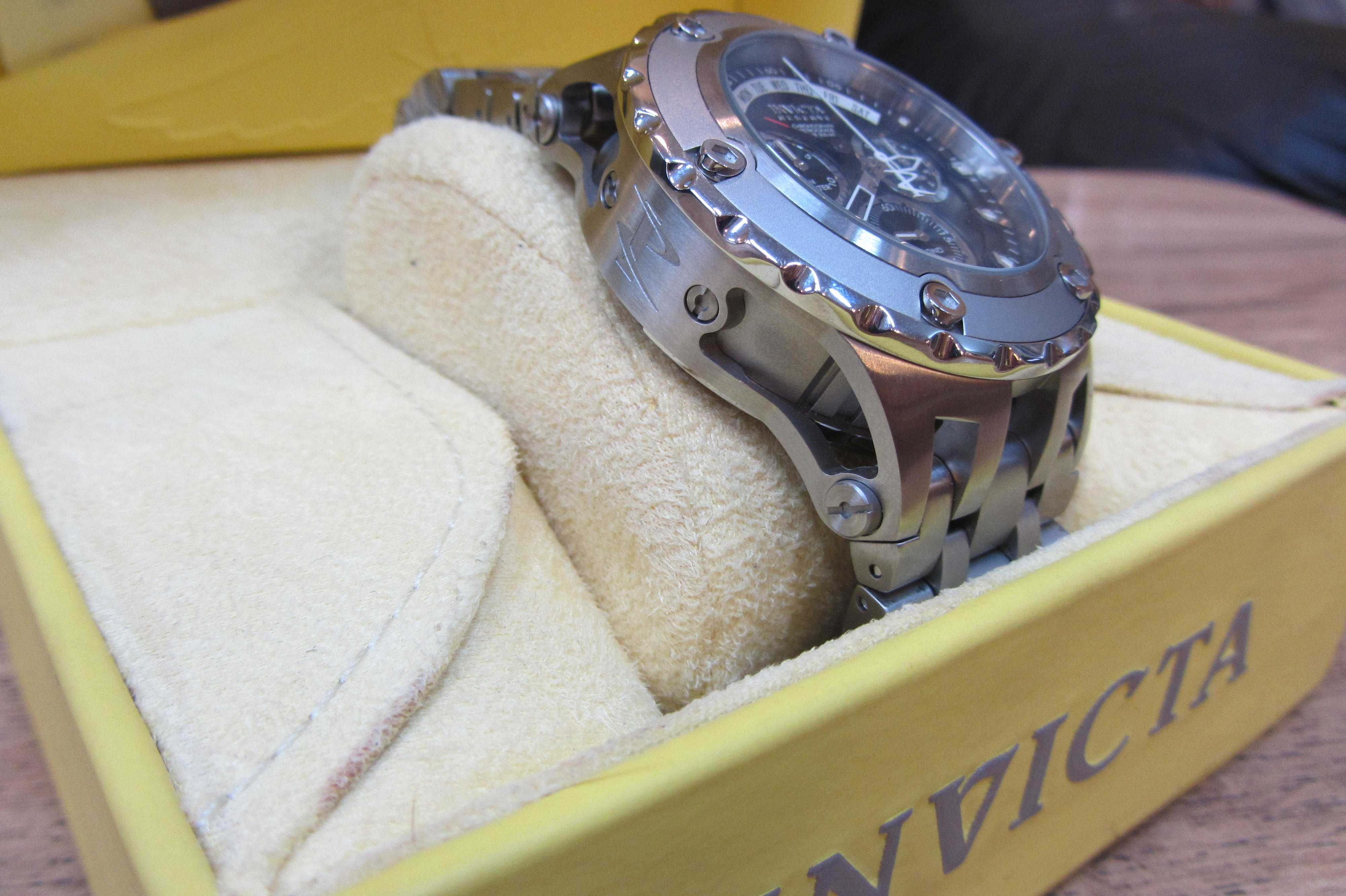 Invicta 1566 outlet