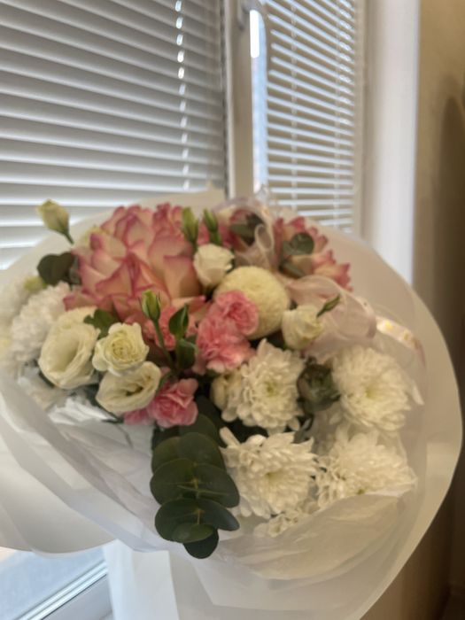 Гүл сатылады бағасы 15мың теңге