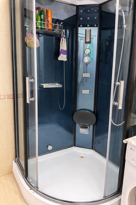 Продается душевая кабина