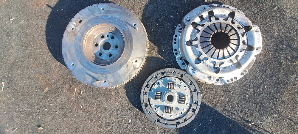 Съединител комплект с твърд маховик NISSAN MICRA K12 1.2 16V 80К.С