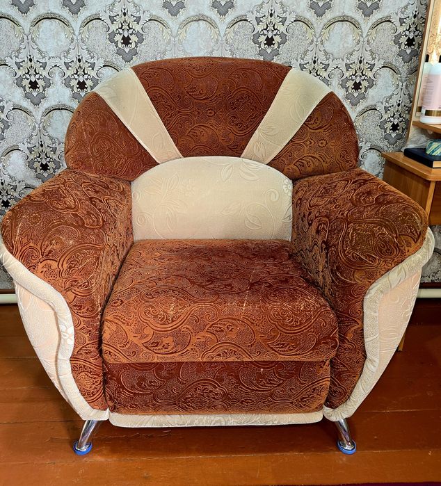 Продам диван +кресло