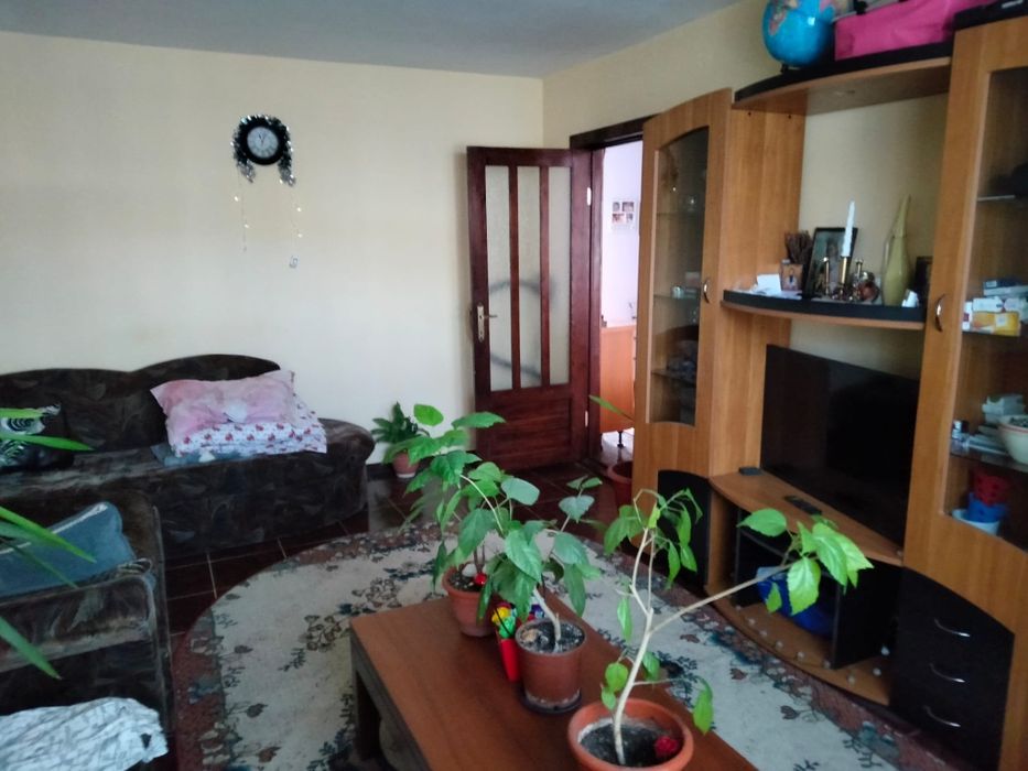 Bacau Piata Nord Strada Mioritei 3 decomandate 82500 euro