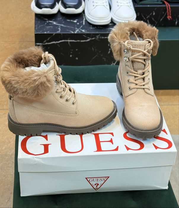 Оригинални дамски зимни боти GUESS 36 и 41