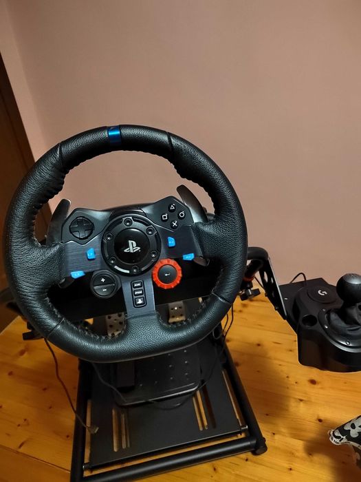 Logitech g29 + shifter 6 предавки + Стойка Huzaro