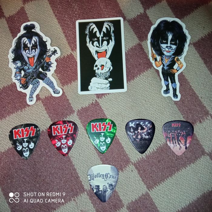 Стикери и перца на бандата Кис / Kiss