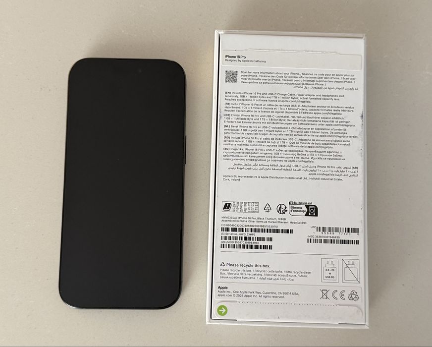 iPhone 16 Pro 128GB, Black Titanium - Perfect funcțional, Stare excelentă