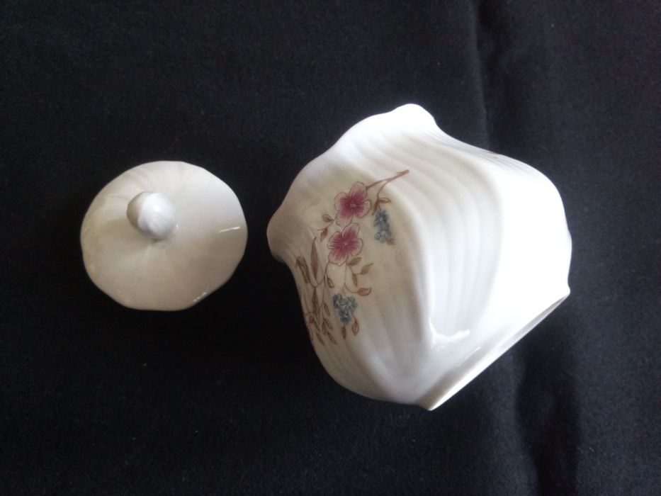 Порцеланова захарница от социализма