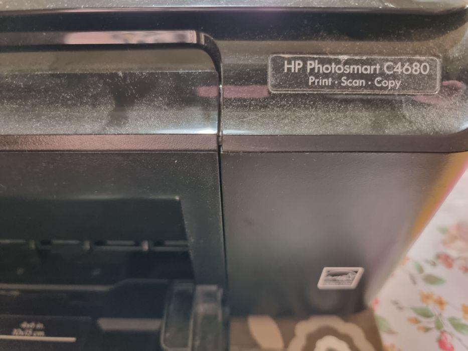 Imprimantă multifuncțională 3 in 1 HP C4680

Nr. Tel.