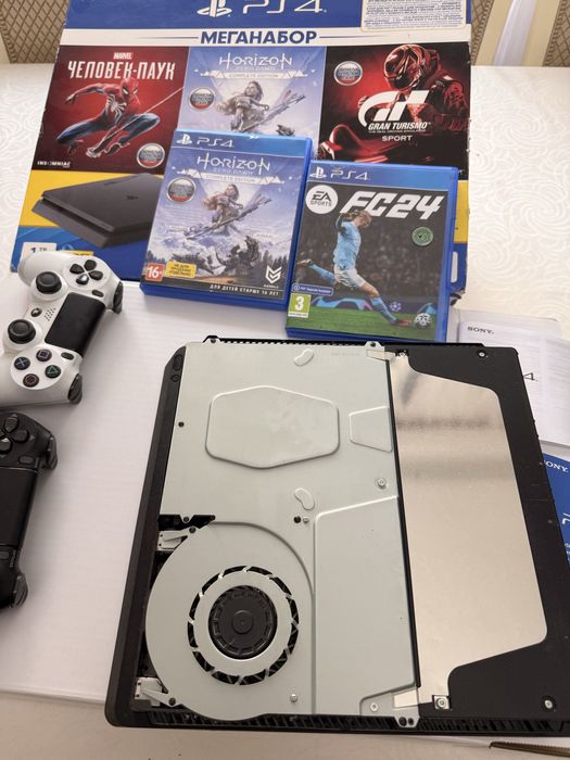 Plastation 4 продам Плэйстэйшн