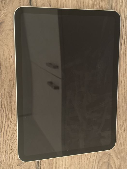 Продам Apple iPad 10-го поколения